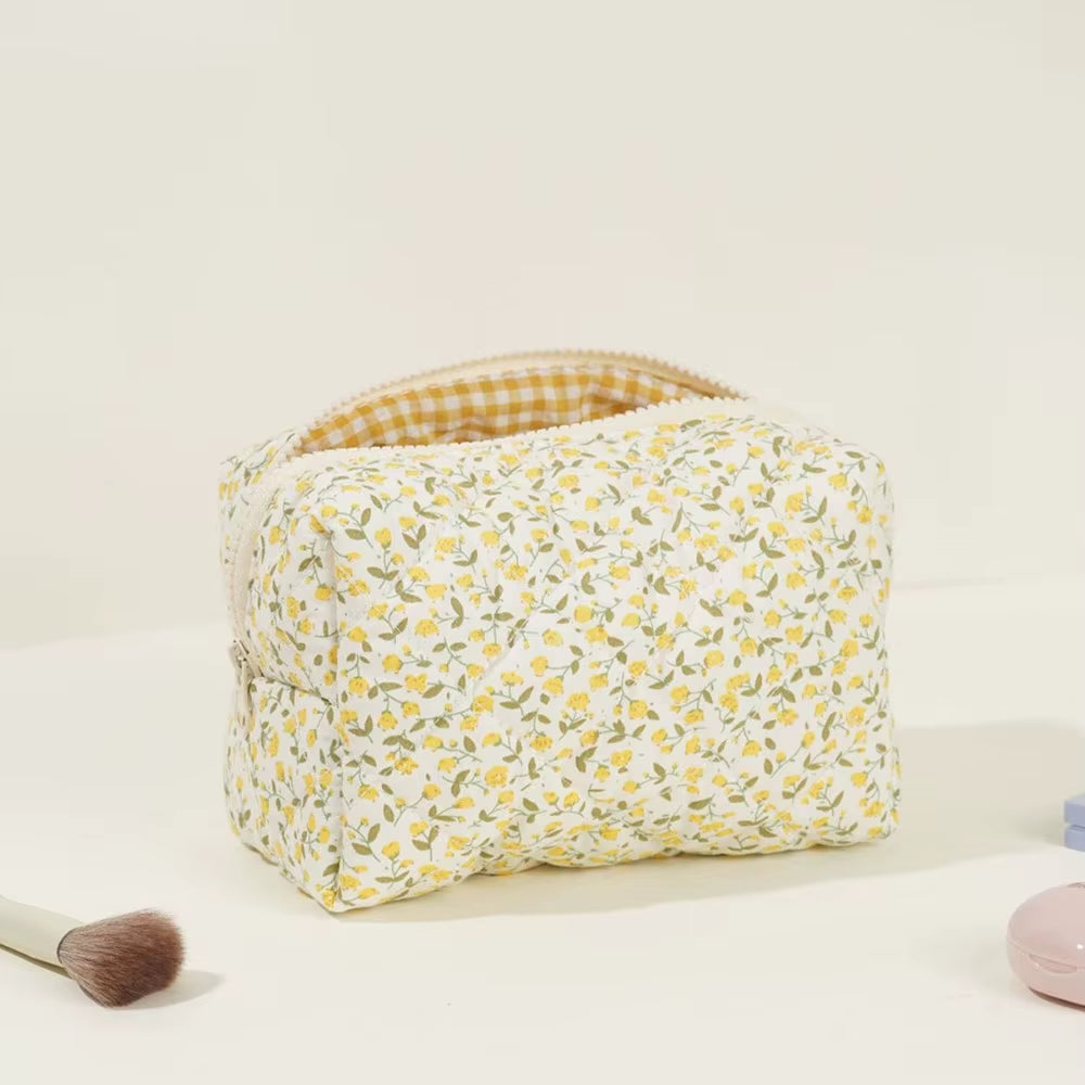 Tropic pouch