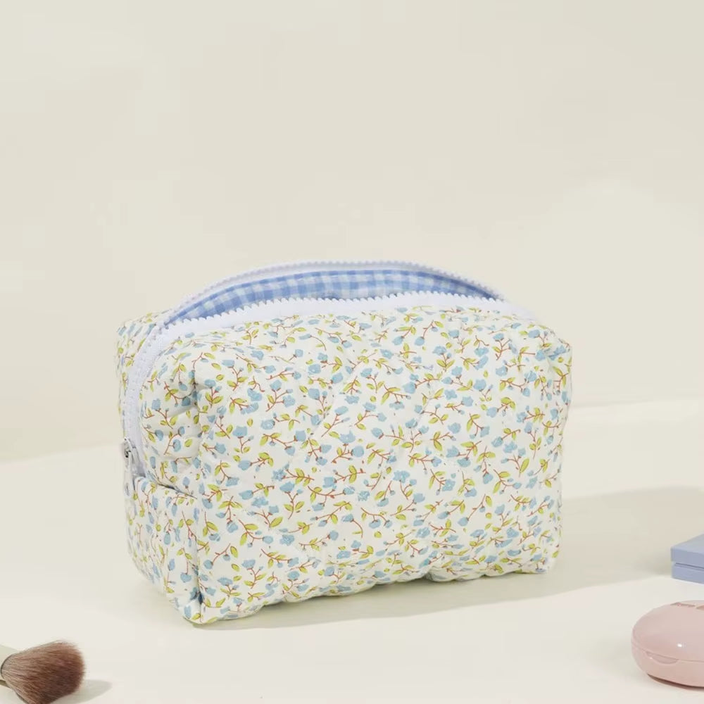 Tropic pouch